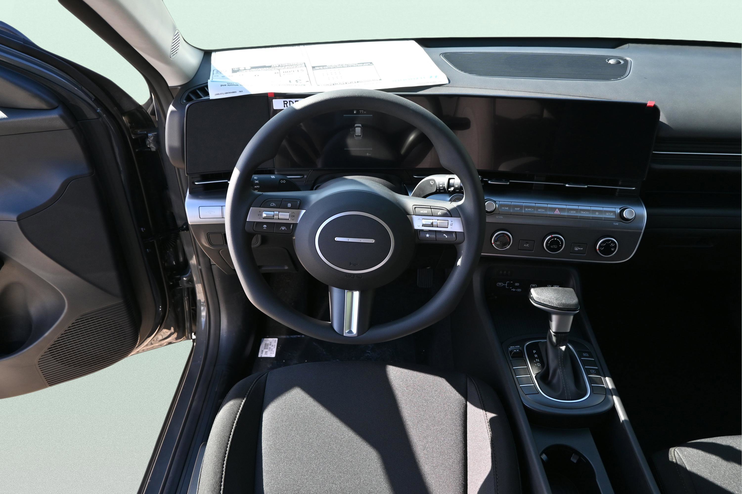 Used 2026 Hyundai Kona SE image 12