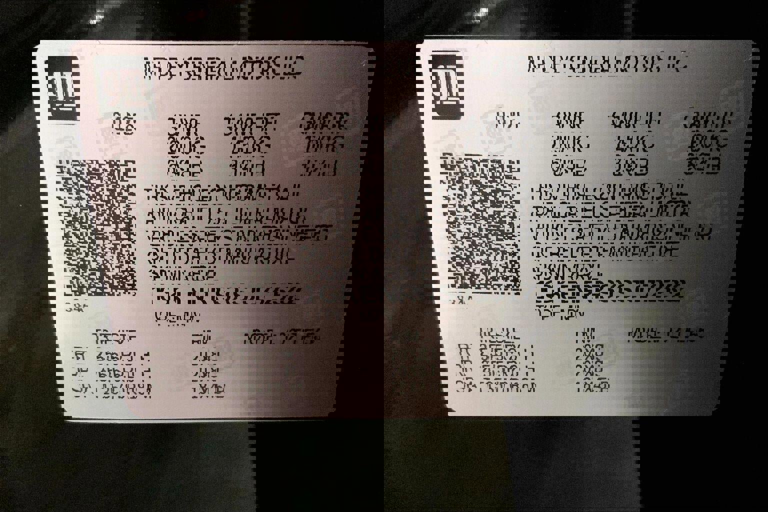 Used 2025 GMC Acadia Denali w/ LPO, Floor Liner Package image 32