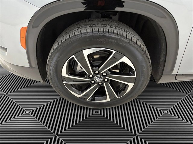 Certified 2025 Buick Enclave Sport Touring image 9