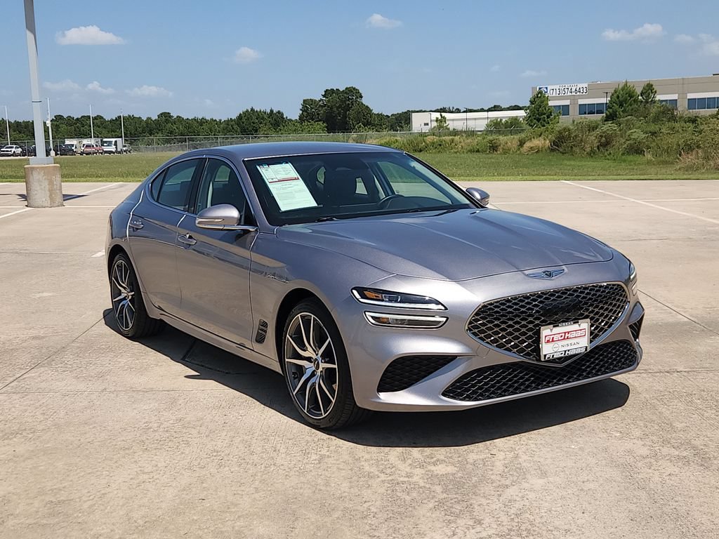 Used 2026 Genesis G70 2.5T RWD image 3