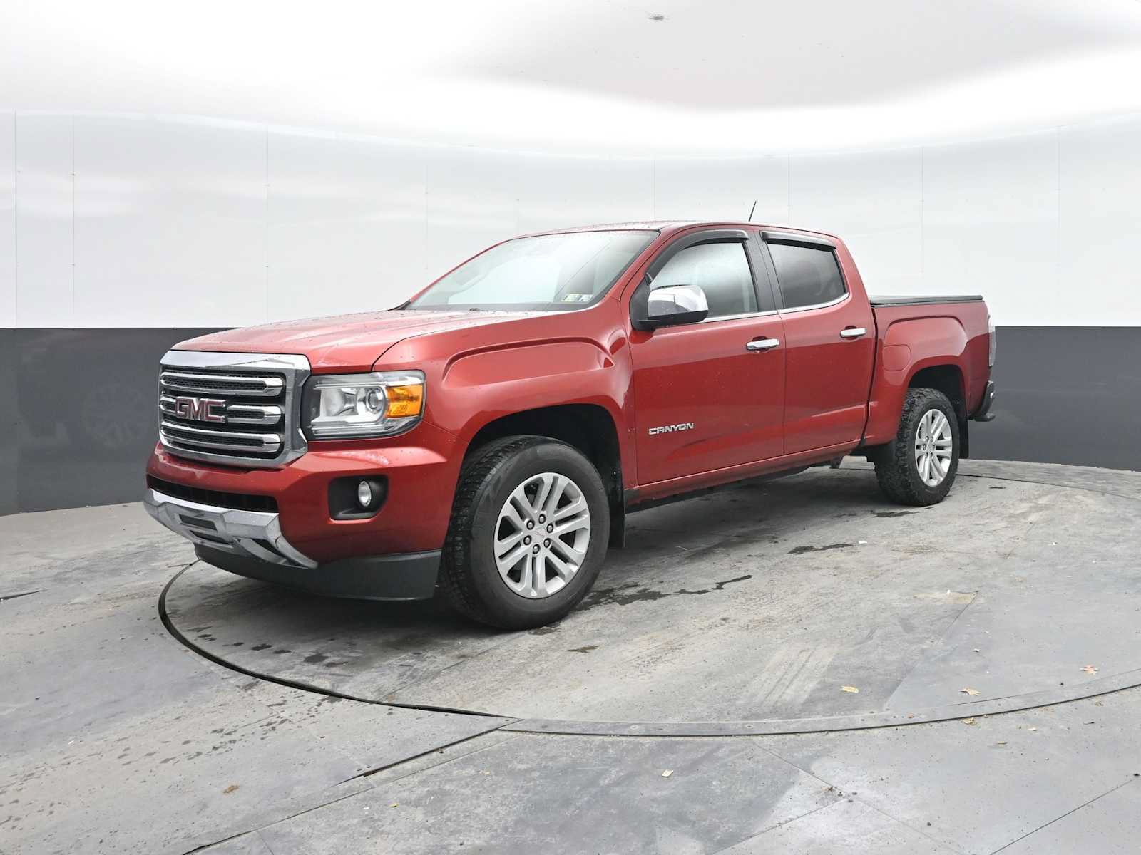 Used 2015 GMC Canyon SLT w/ Driver Alert Package AWD/4WD image 5