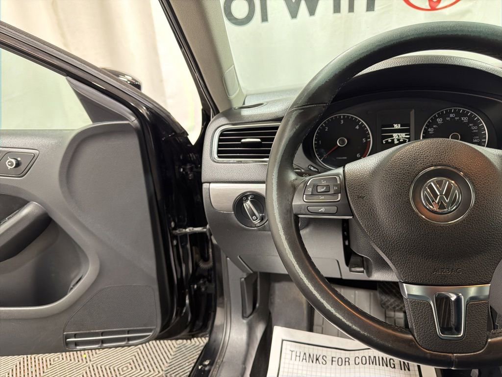 Used 2014 Volkswagen Jetta TDI FWD image 24