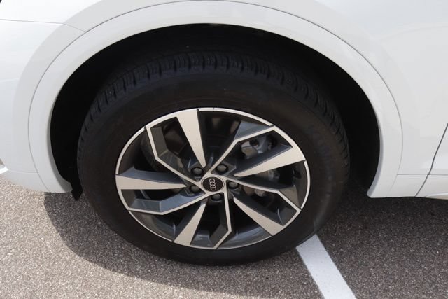 Used 2025 Audi Q5 2.0T Premium Plus AWD/4WD image 12
