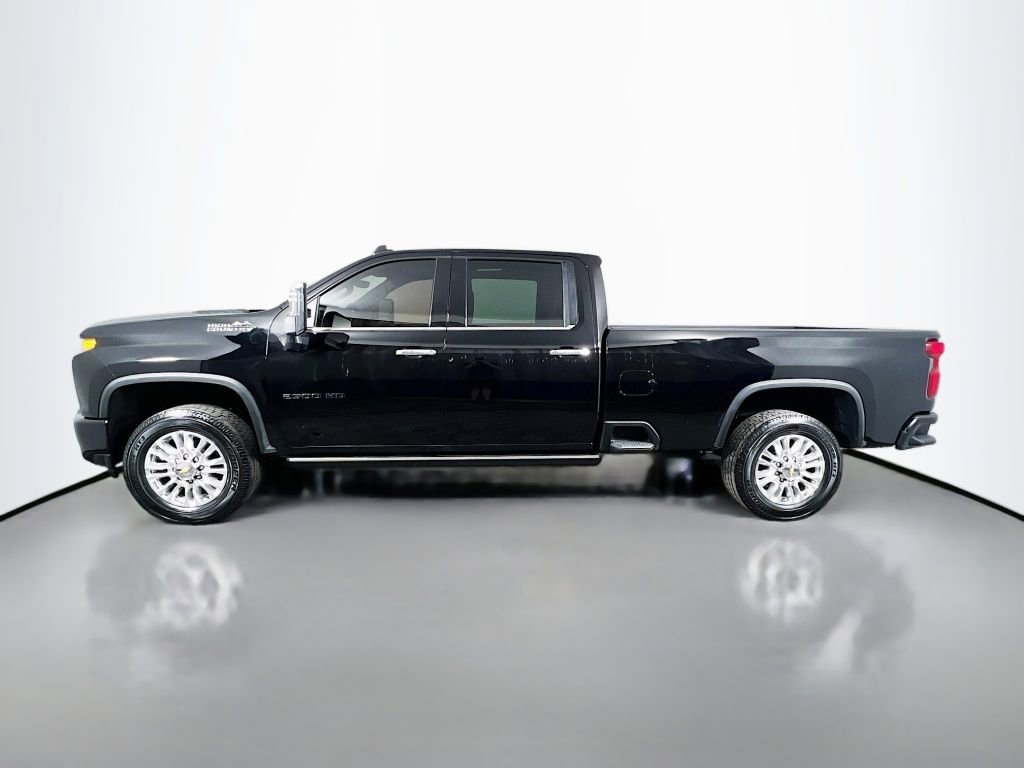 Certified 2022 Chevrolet Silverado 2500 High Country w/ LPO, Dark Essentials Package image 8