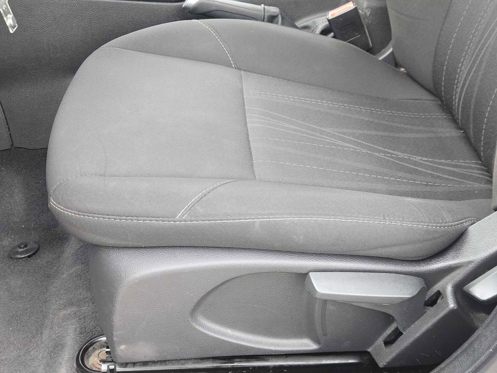 Used 2016 Ford Focus SE image 23