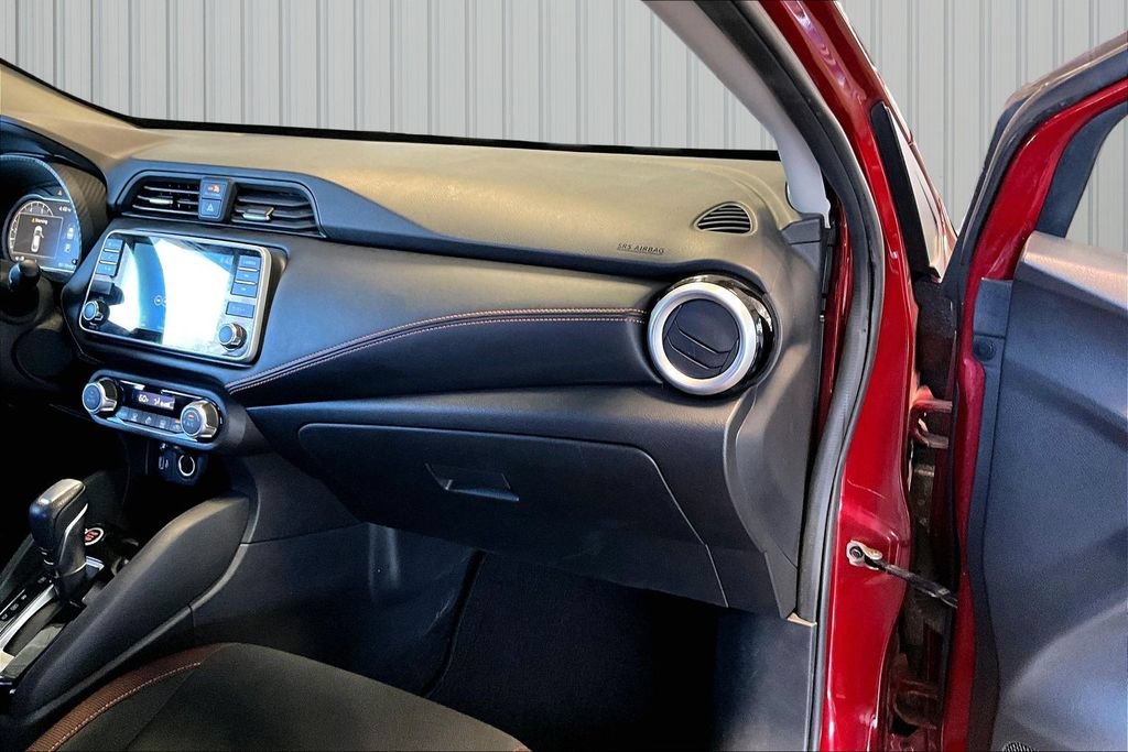 Used 2020 Nissan Versa SR FWD image 12
