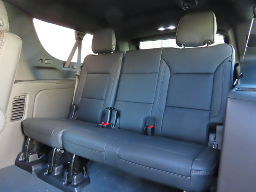 New 2027 Chevrolet Suburban High Country AWD/4WD image 27