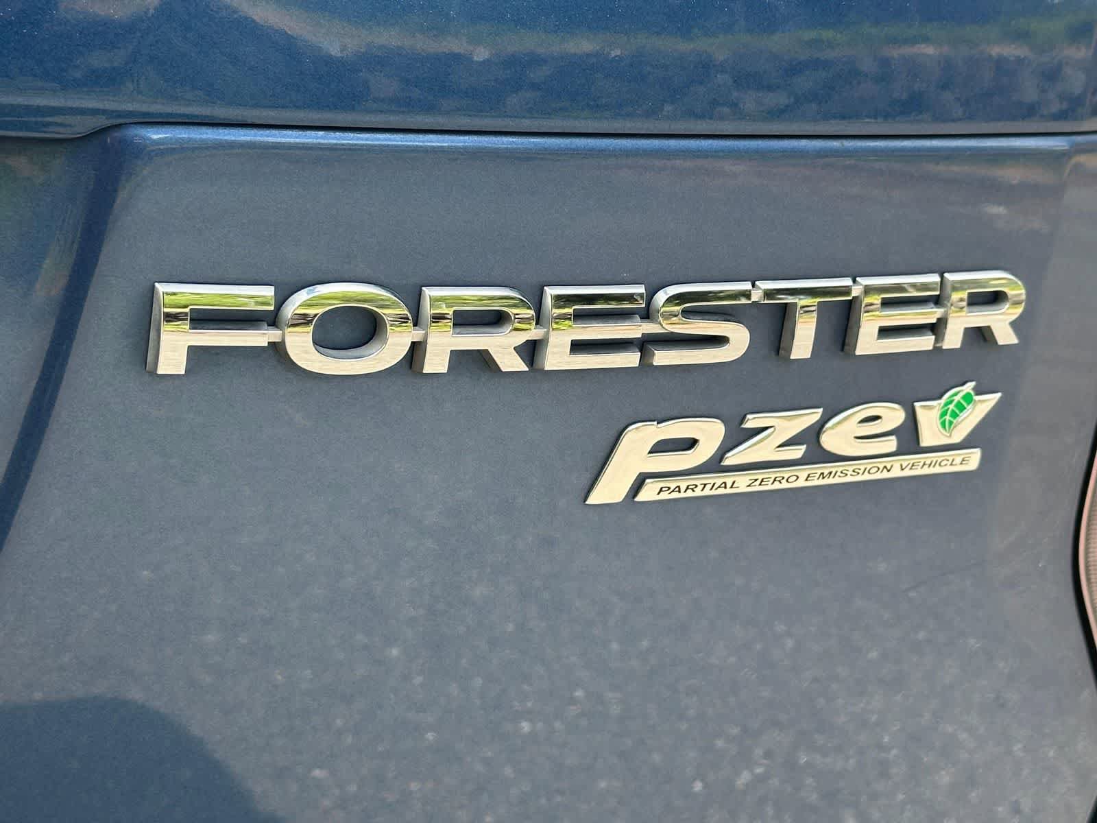 Used 2016 Subaru Forester 2.5i Touring w/ Eyesight & Navigation System AWD/4WD image 6