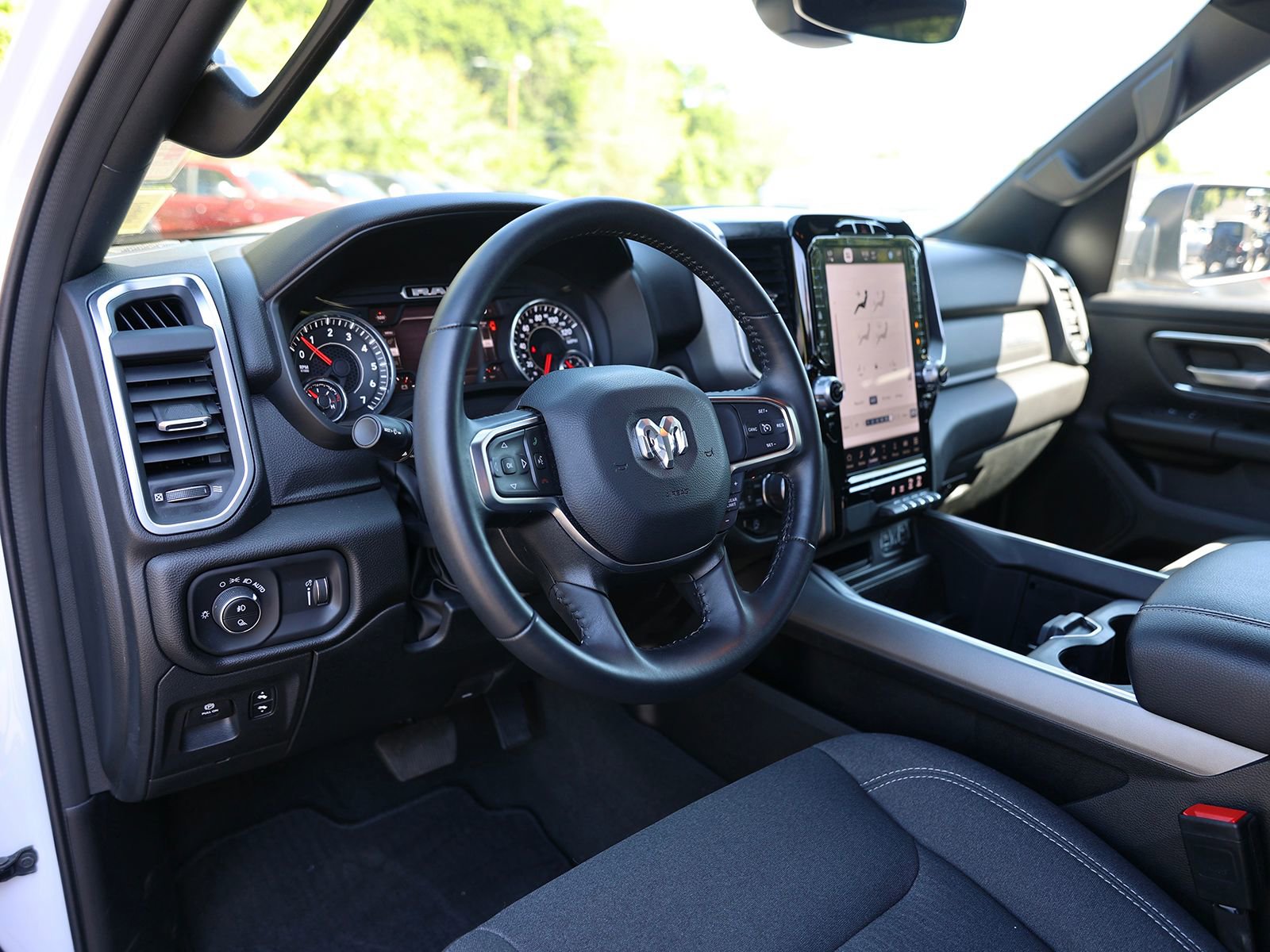 Used 2024 RAM 1500 Big Horn AWD/4WD image 18