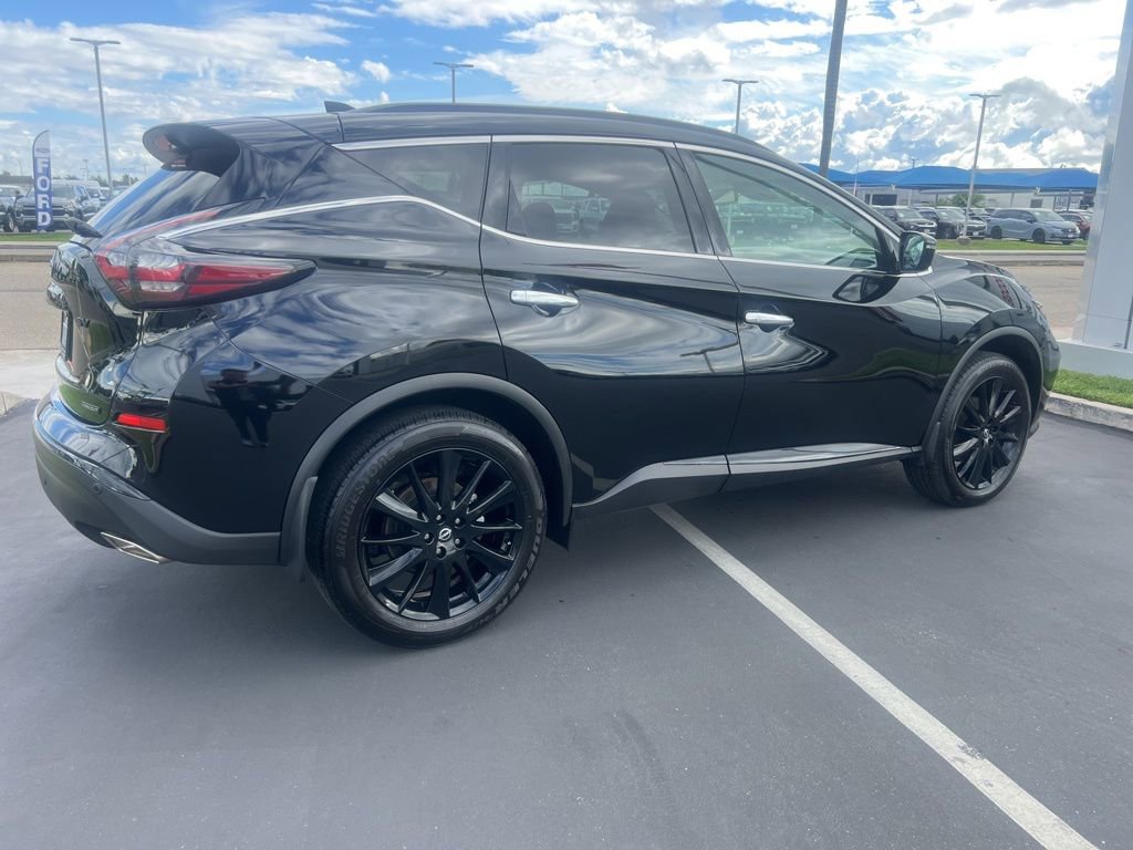 Used 2024 Nissan Murano SV w/ SV Midnight Edition Package image 11