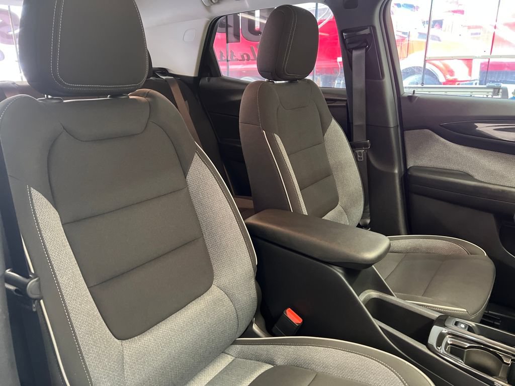 Used 2024 Chevrolet TrailBlazer LT FWD image 38