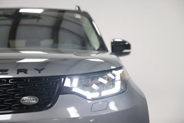 Used 2019 Land Rover Discovery HSE Luxury AWD/4WD image 3