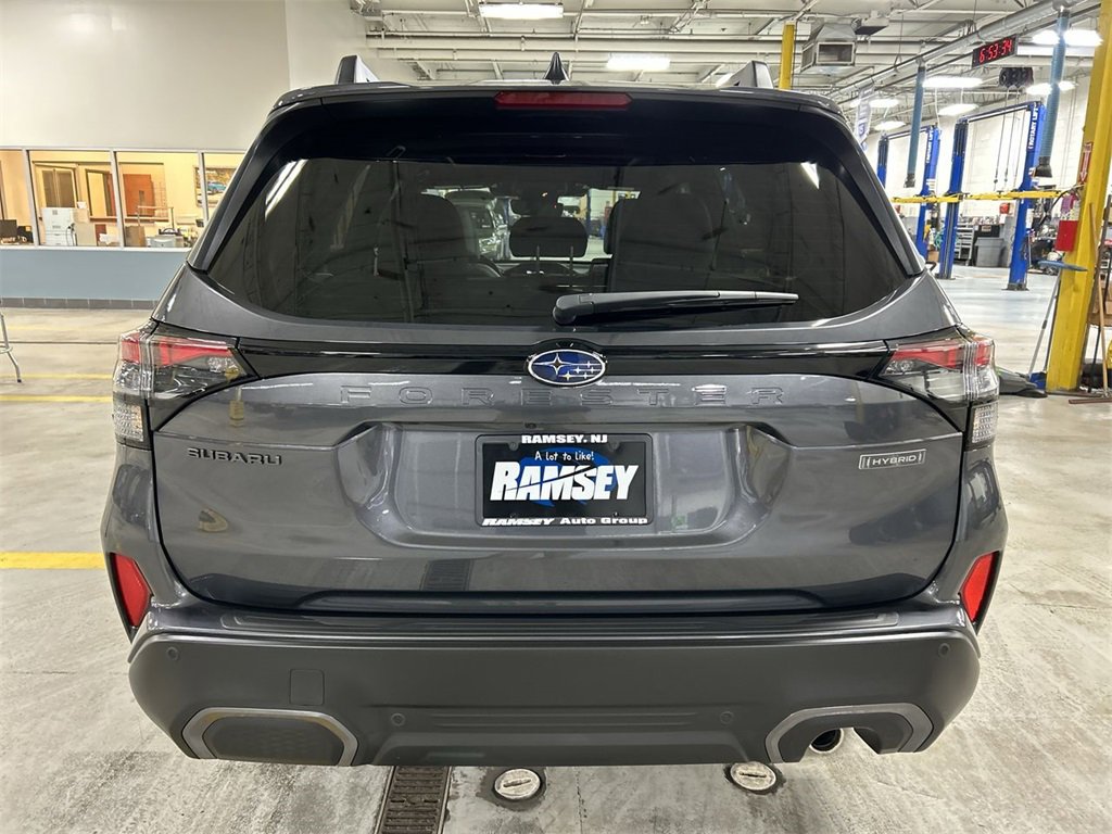 Certified 2025 Subaru Forester Limited w/ Popular Package image 26