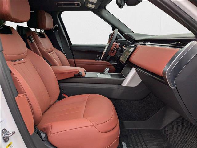 New 2024 Land Rover Range Rover SV image 17