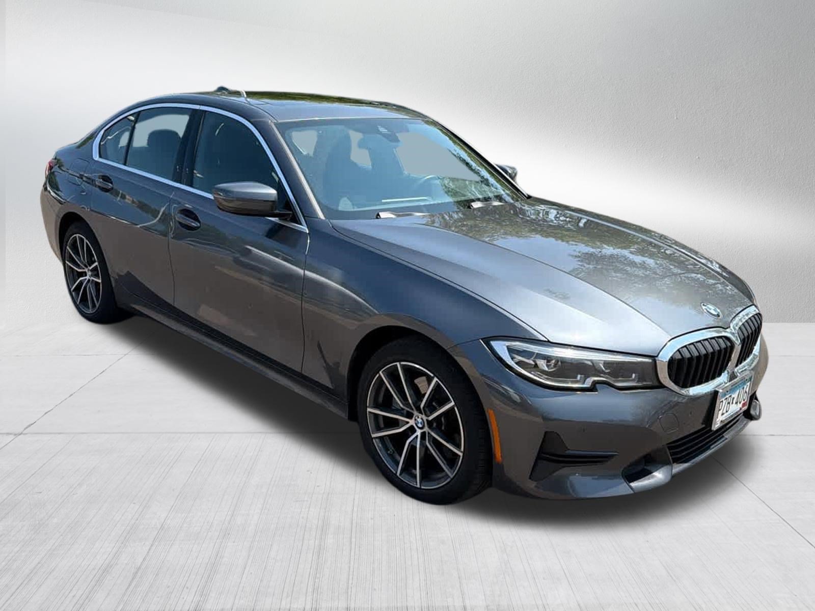 Used 2019 BMW 330i xDrive Sedan w/ Convenience Package AWD/4WD image 3
