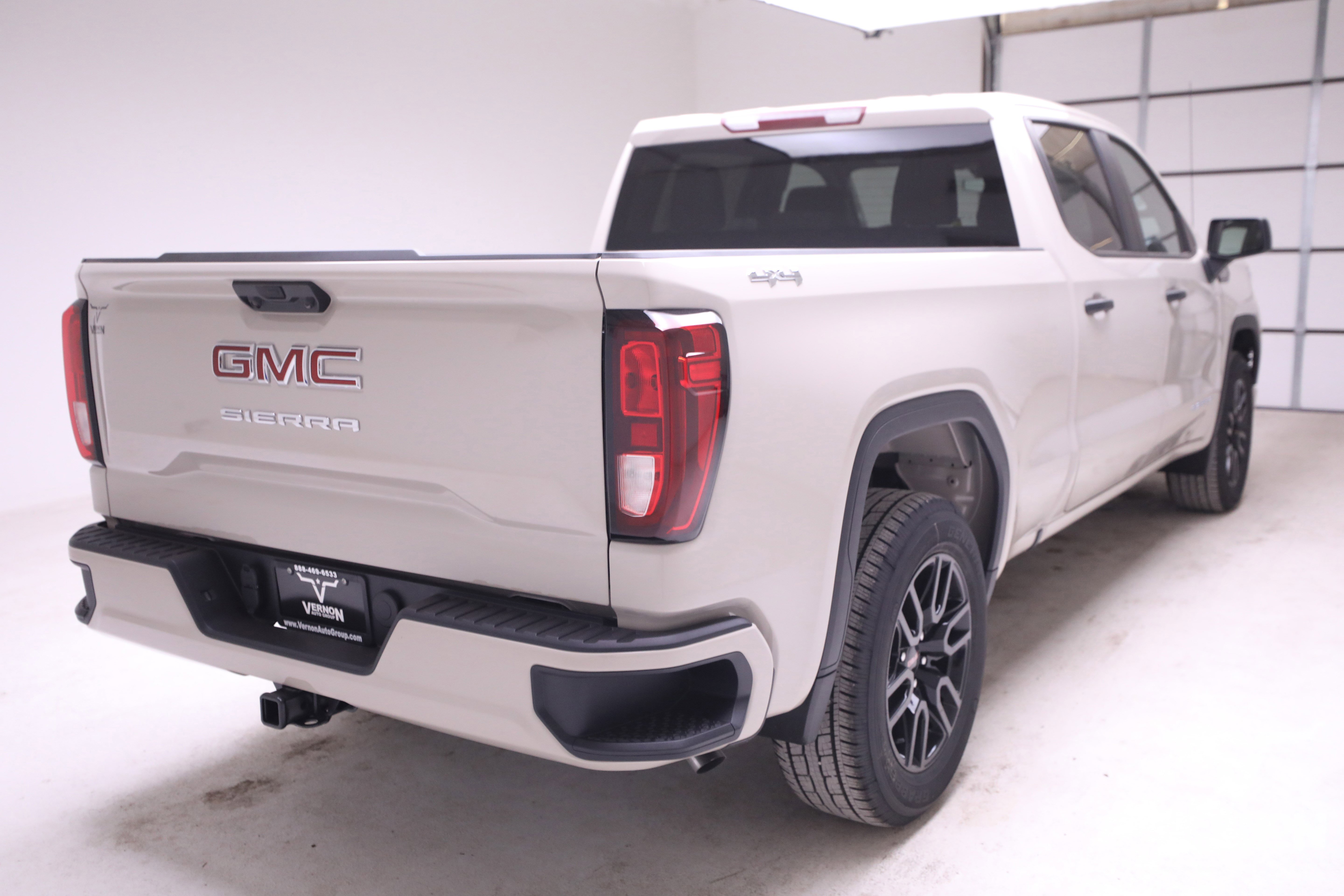 New 2026 GMC Sierra 1500 Pro w/ Graphite Edition image 5