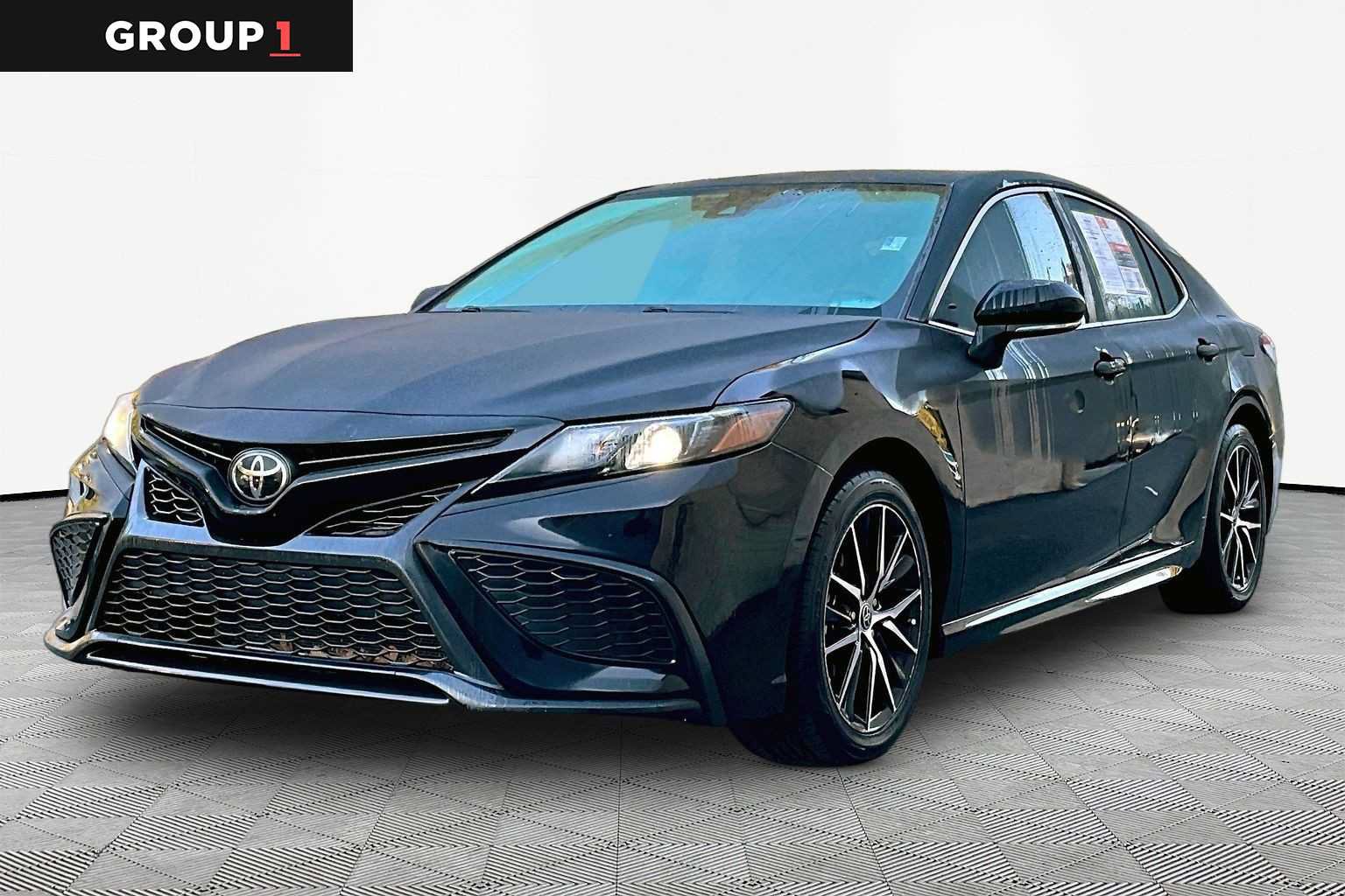 Used 2023 Toyota Camry SE w/ Convenience Package