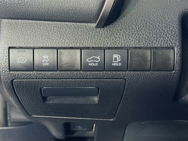 Certified 2022 Toyota Camry XSE FWD image 10