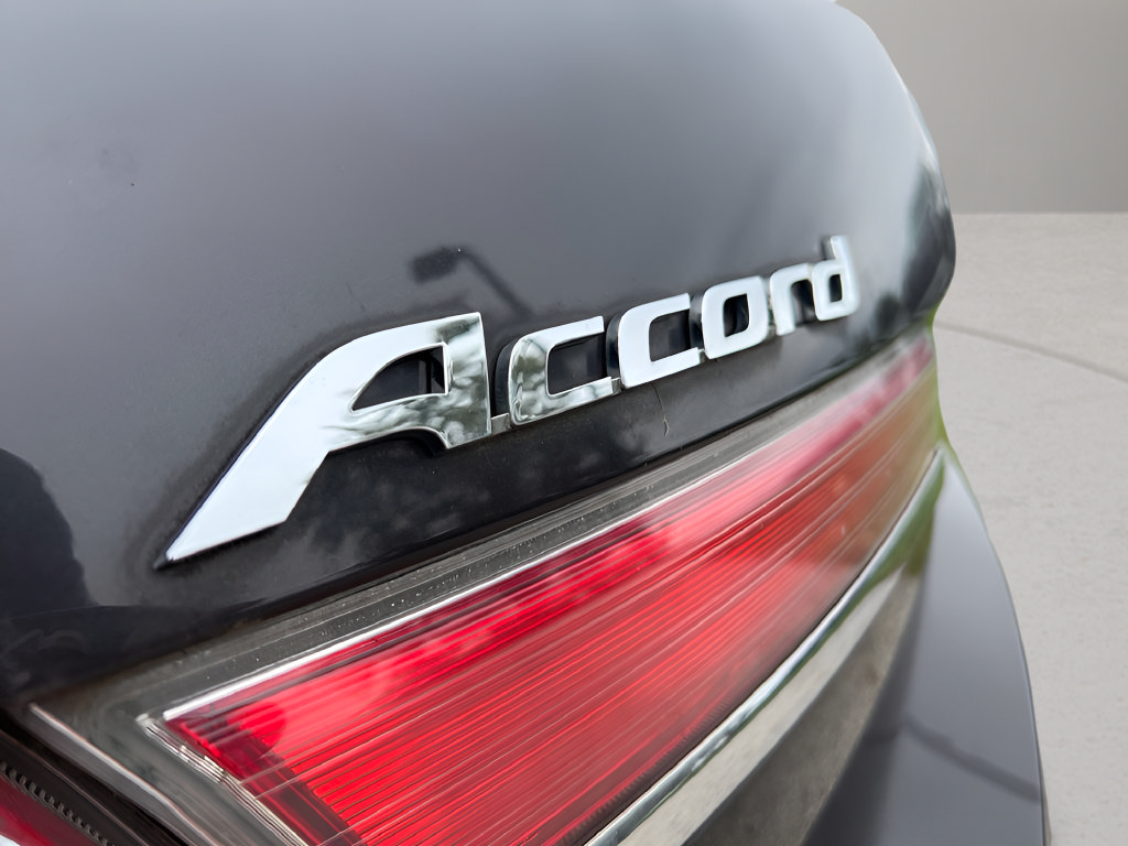 Used 2011 Honda Accord EX-L image 12
