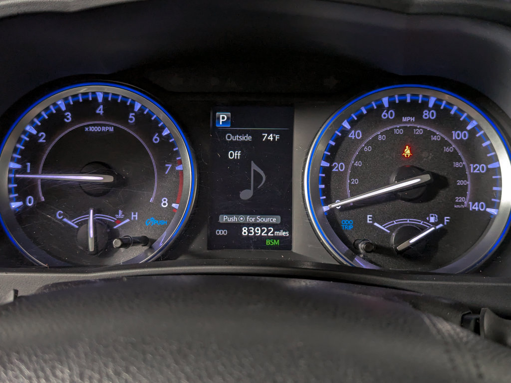 Used 2019 Toyota Highlander XLE AWD/4WD image 34