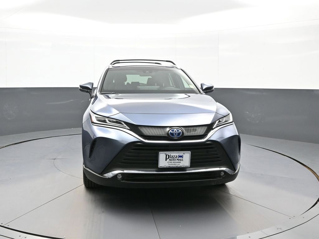 Certified 2023 Toyota Venza XLE AWD/4WD image 2