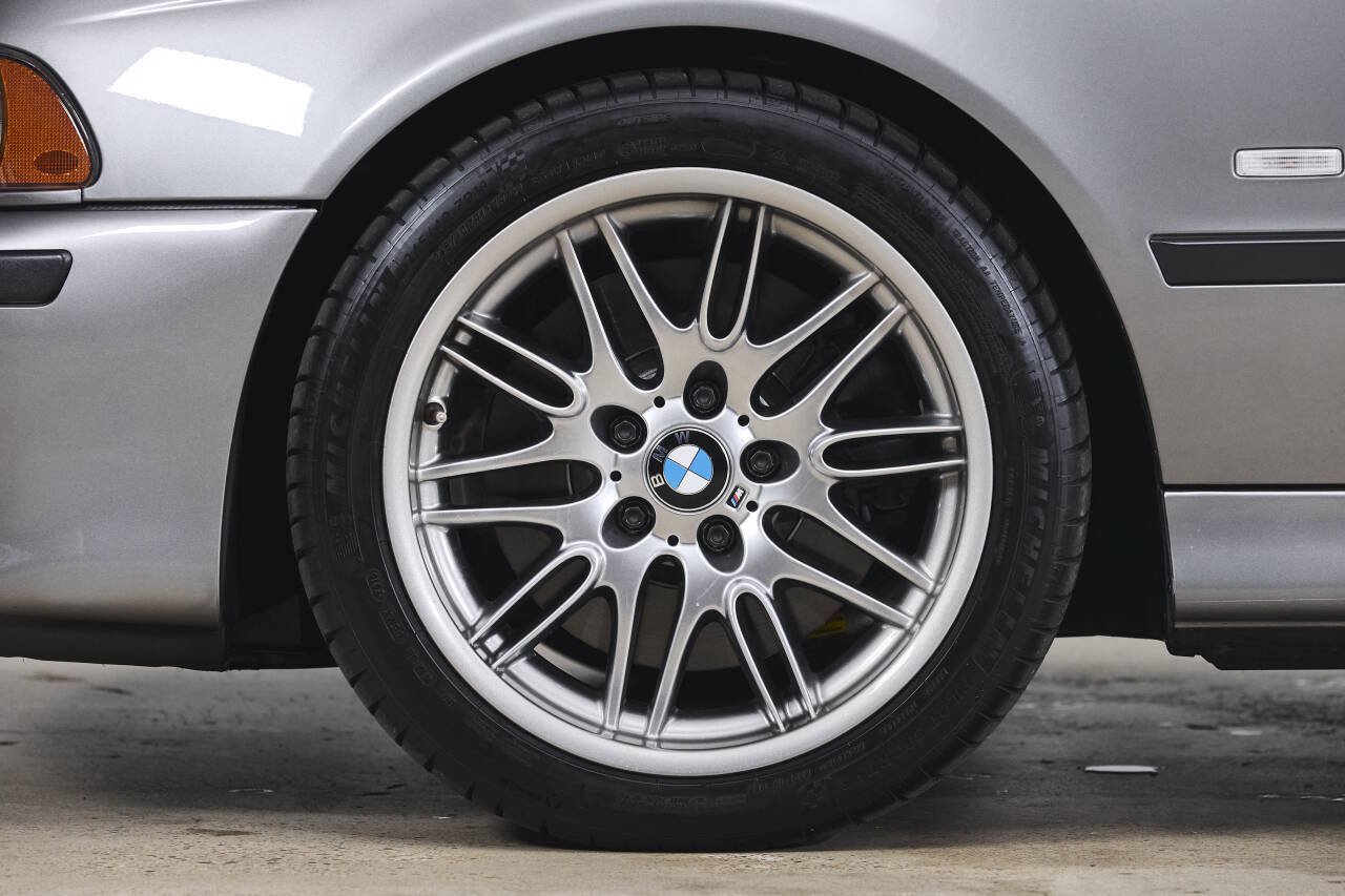 Used 2003 BMW M5 RWD image 35