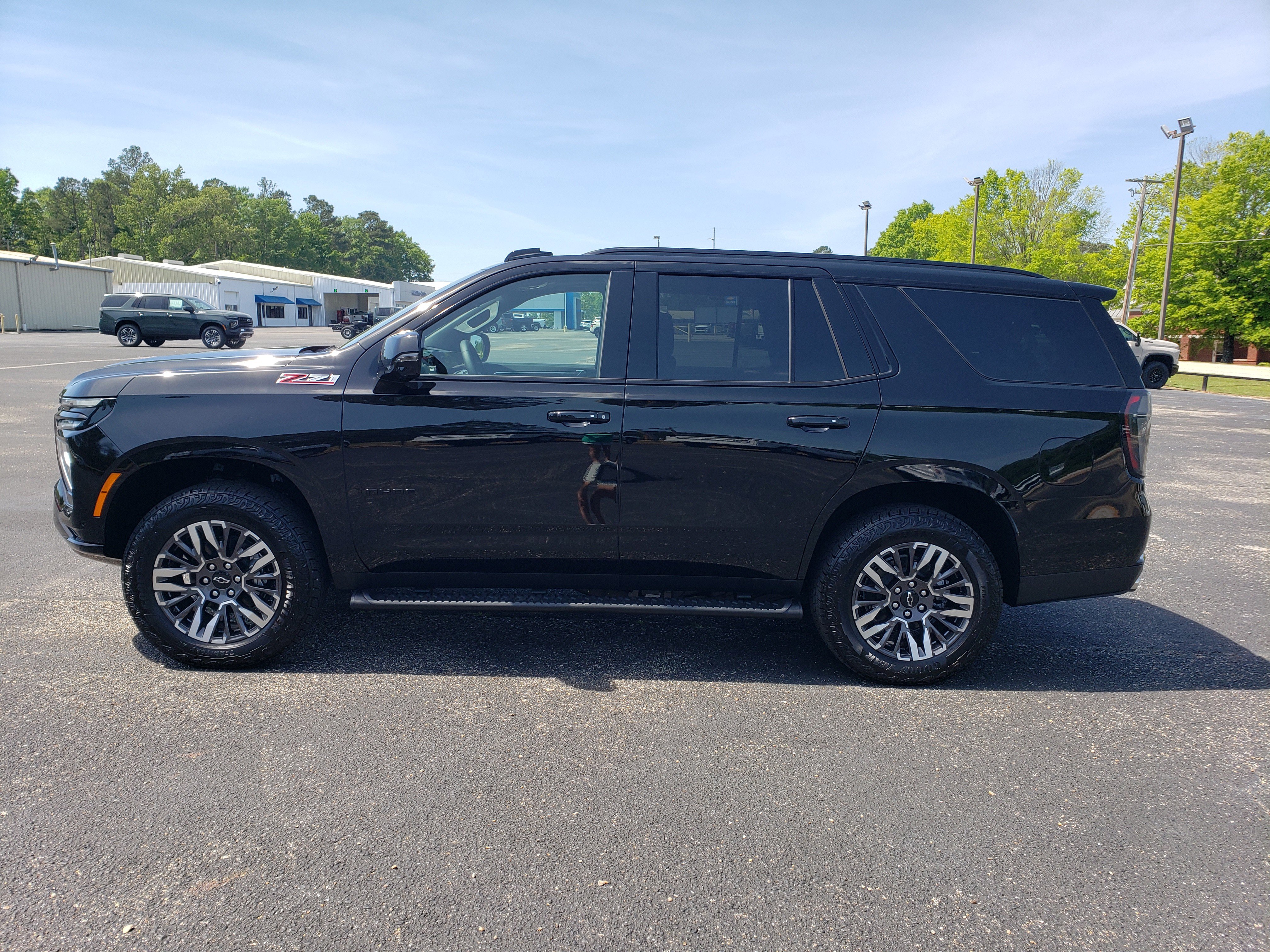 New 2026 Chevrolet Tahoe Z71 w/ Comfort Package AWD/4WD image 6