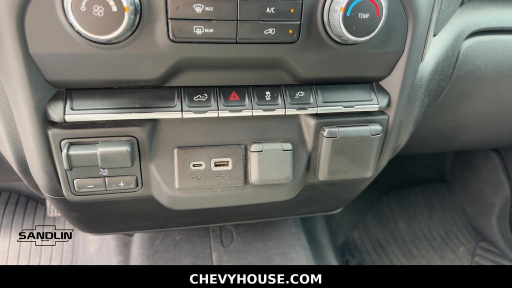 Used 2023 Chevrolet Silverado 2500 Custom w/ Custom Value Package AWD/4WD image 32