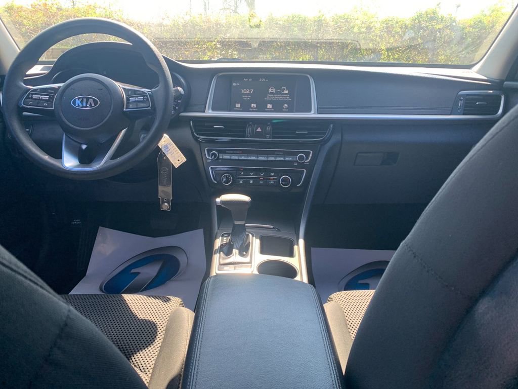 Used 2019 Kia Optima LX image 16