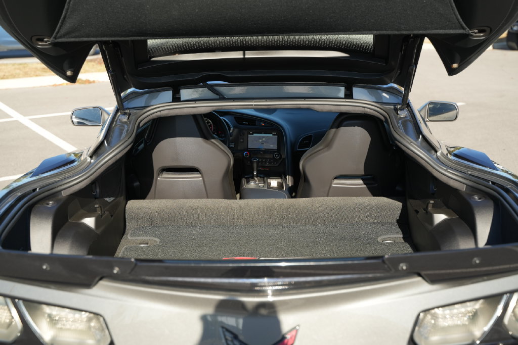 Used 2016 Chevrolet Corvette Z06 w/ 3LZ Preferred Equipment Group RWD image 18