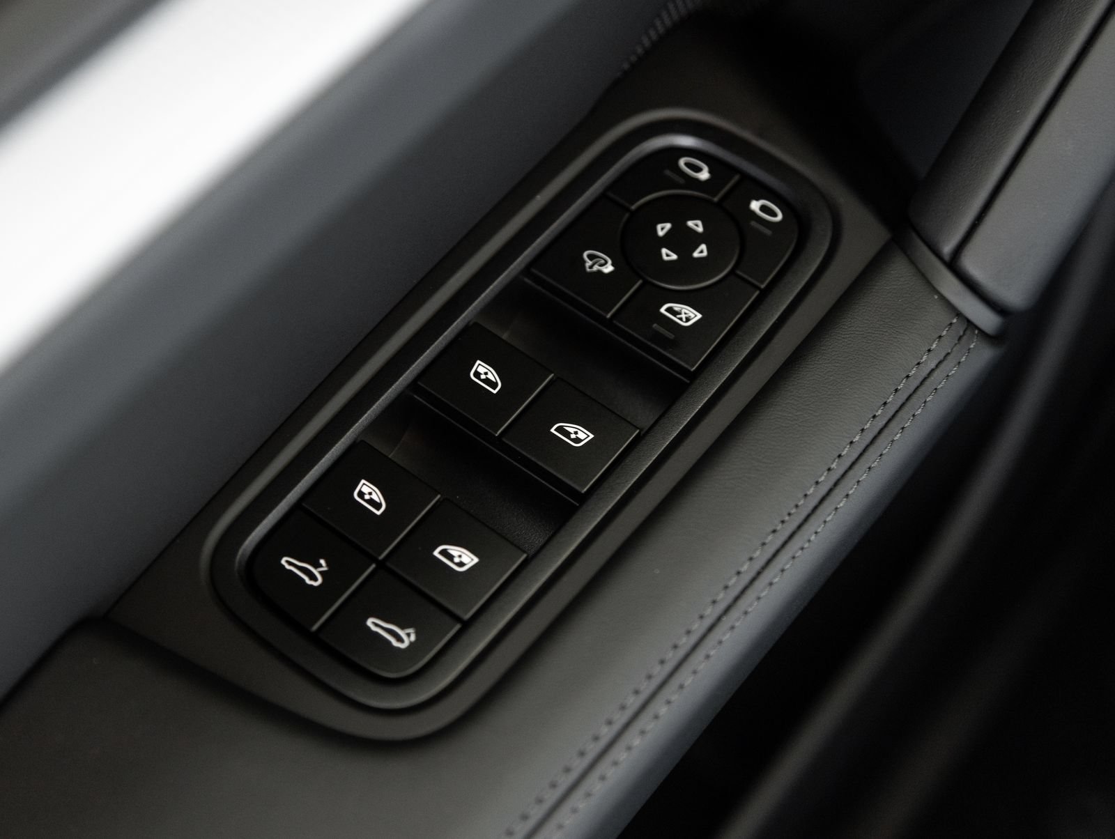 New 2026 Porsche Cayenne S AWD/4WD image 20