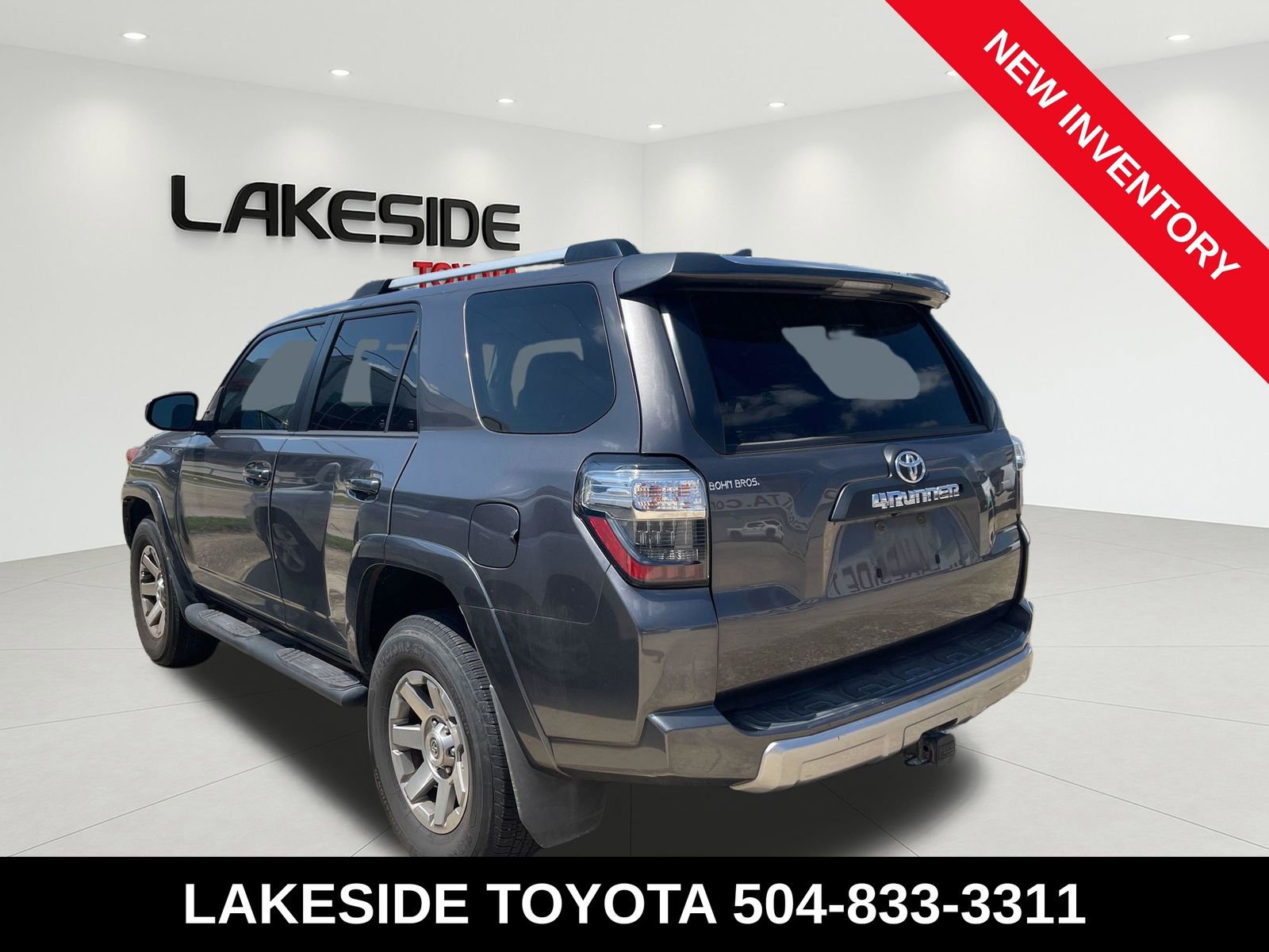 Used 2016 Toyota 4Runner Trail AWD/4WD image 2