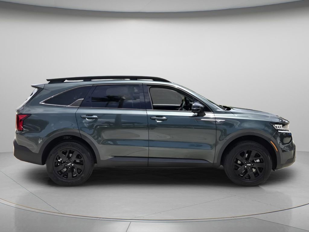 Used 2023 Kia Sorento S w/ Panoramic Sunroof Package AWD/4WD image 3