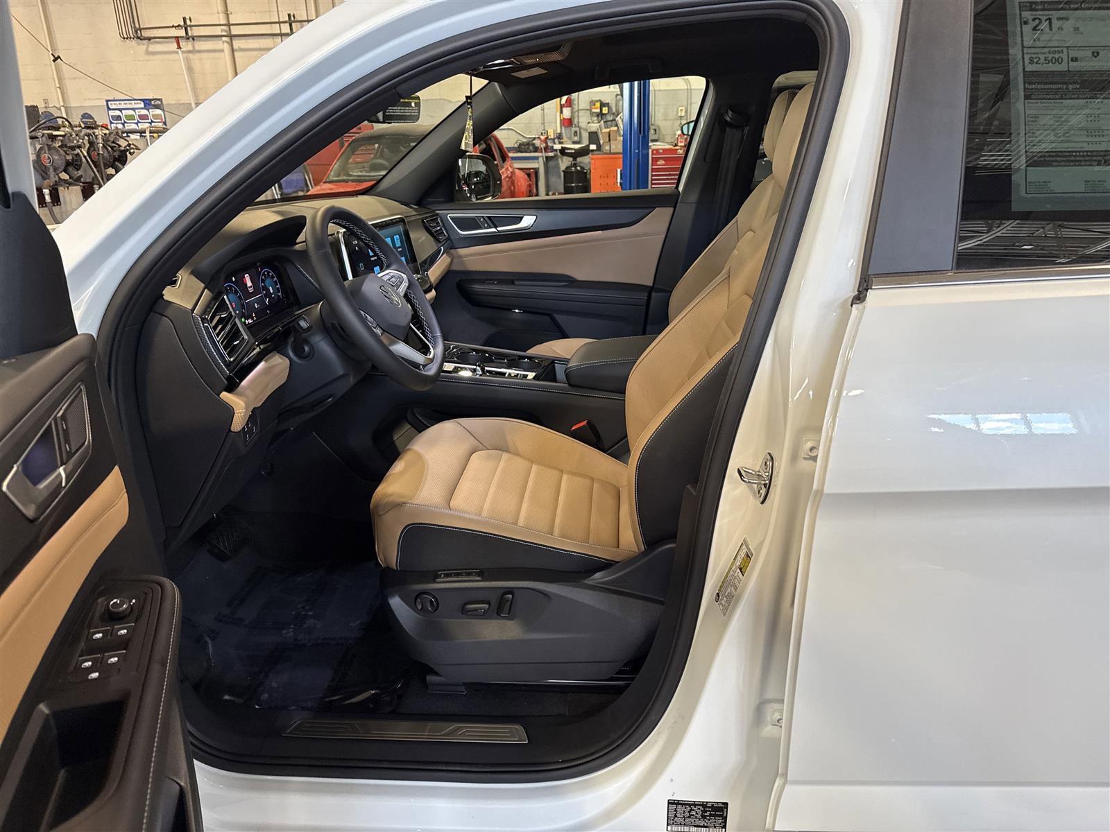 New 2025 Volkswagen Atlas Cross Sport SEL image 14