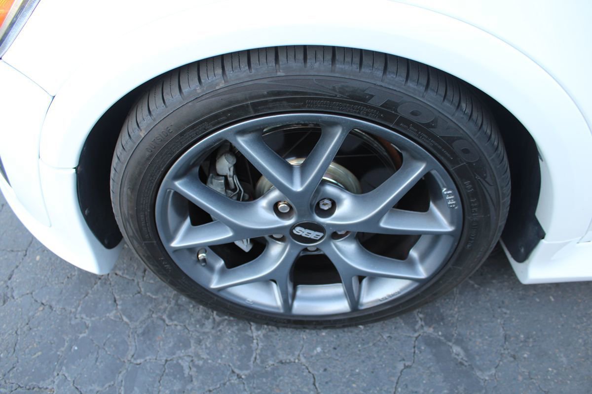 Used 2013 Volvo C30 T5 R-Design FWD image 12