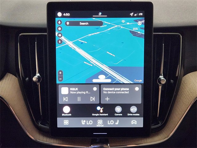 New 2026 Volvo XC60 B5 Plus w/ Protection Package Premier image 17