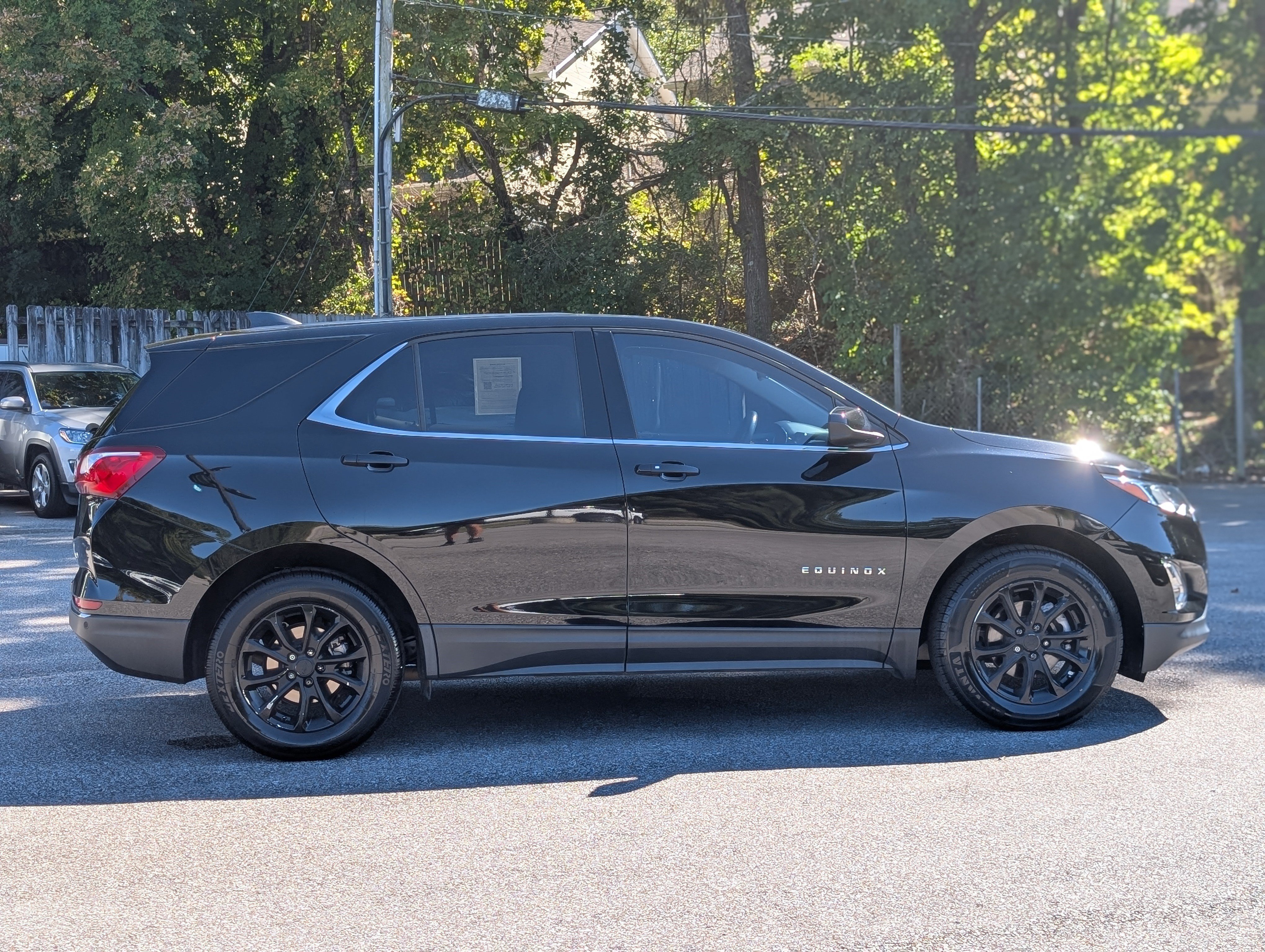 Used 2020 Chevrolet Equinox LT FWD image 10