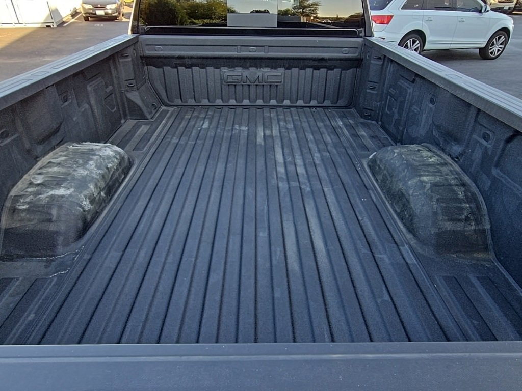 Used 2025 GMC Sierra 3500 Denali image 32