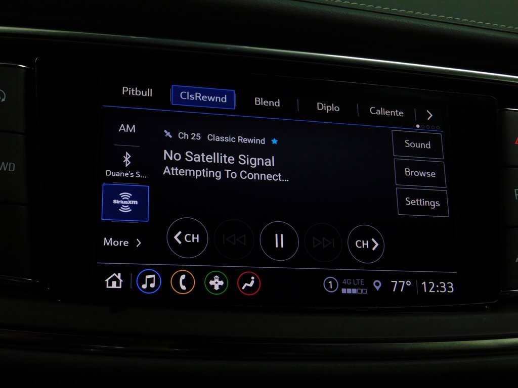 Used 2024 Buick Enclave Essence image 49