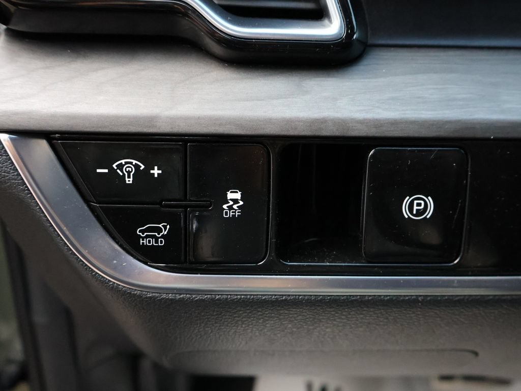 Used 2025 Kia Sportage X-Pro Prestige AWD/4WD image 36