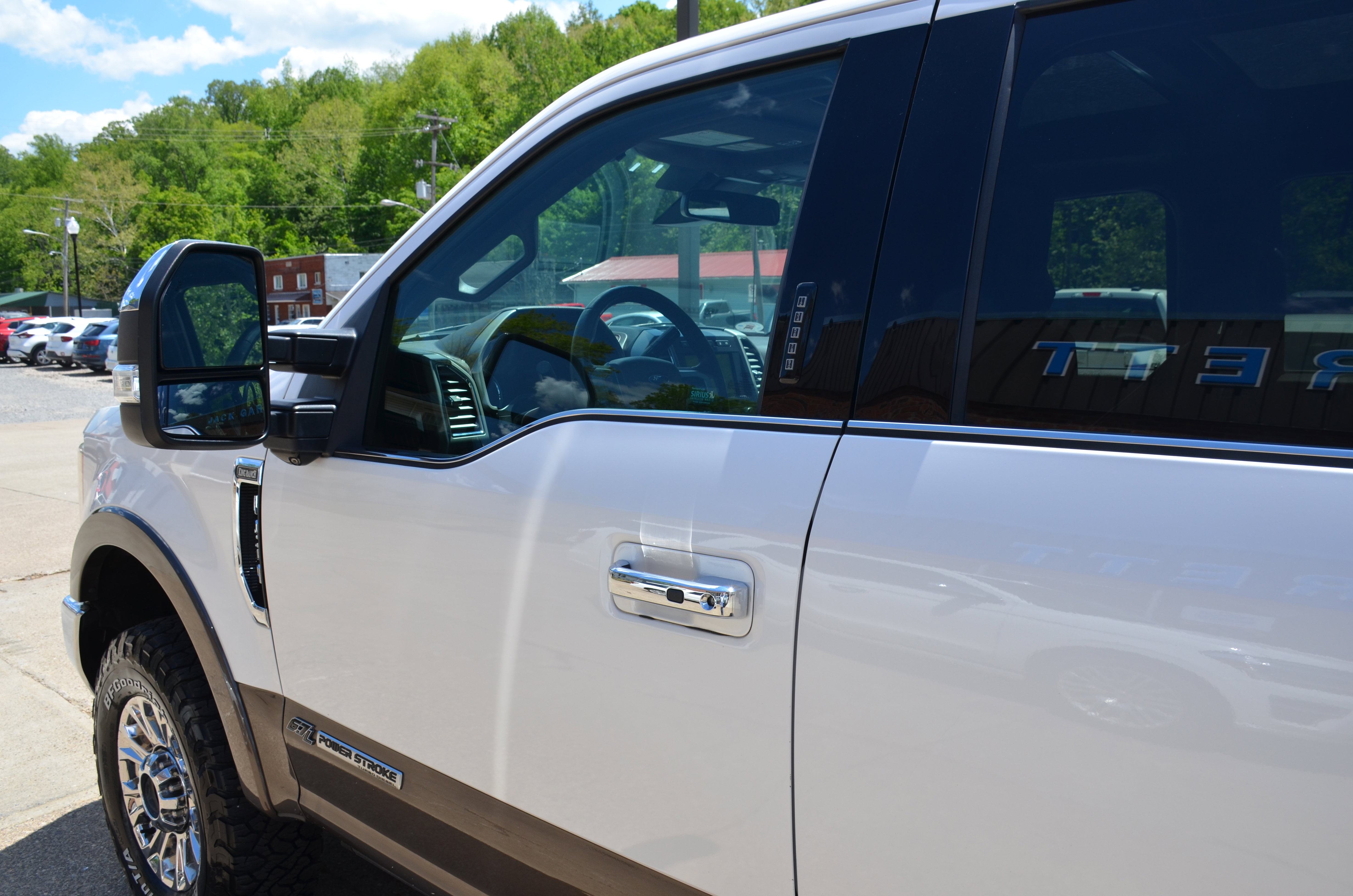 Used 2017 Ford F250 King Ranch w/ King Ranch Ultimate Package AWD/4WD image 7