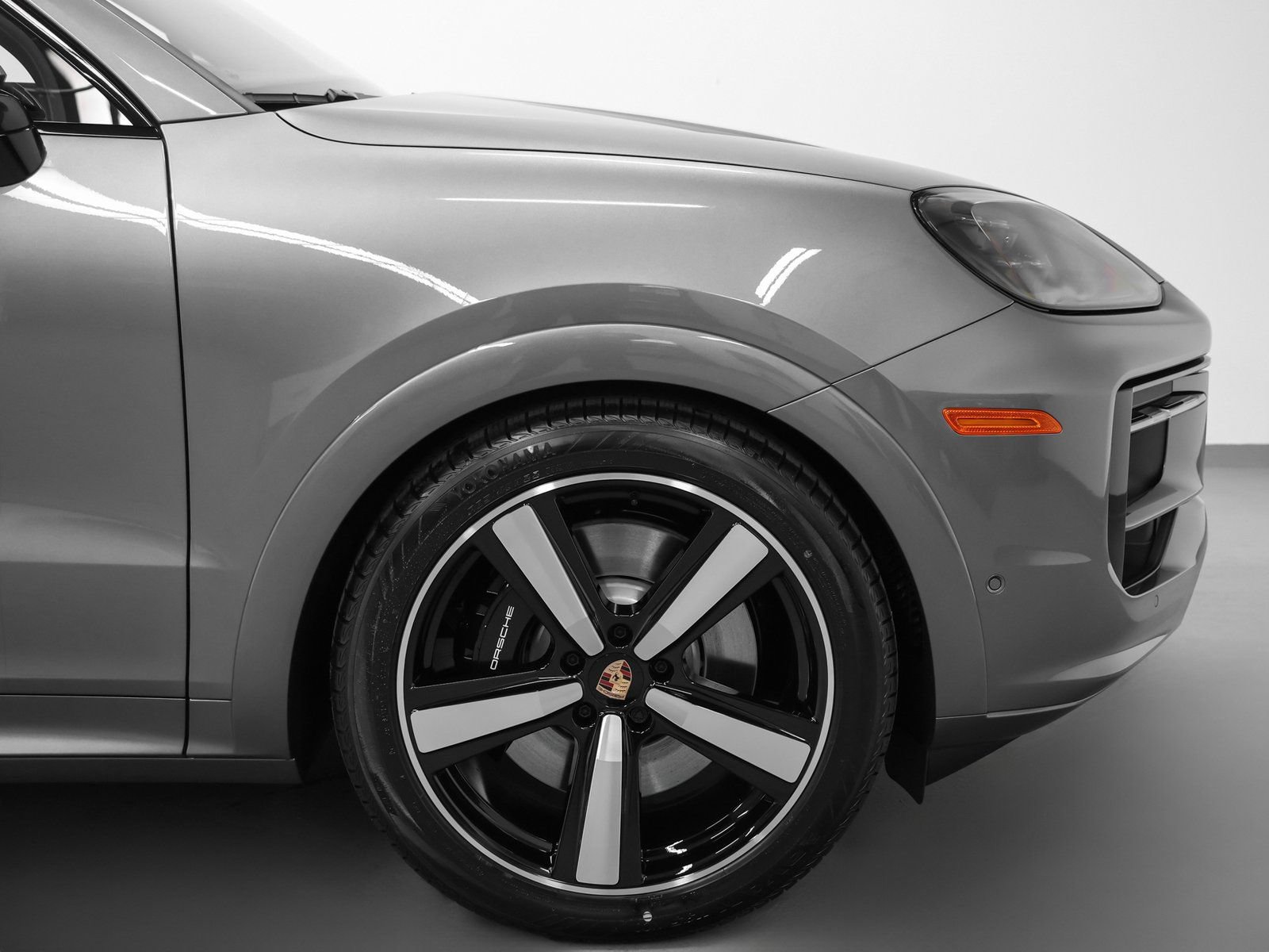 New 2026 Porsche Cayenne GTS AWD/4WD image 15