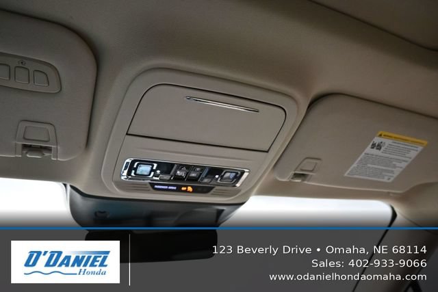 Used 2022 Lincoln Corsair Reserve w/ Equipment Group 201A AWD/4WD image 30