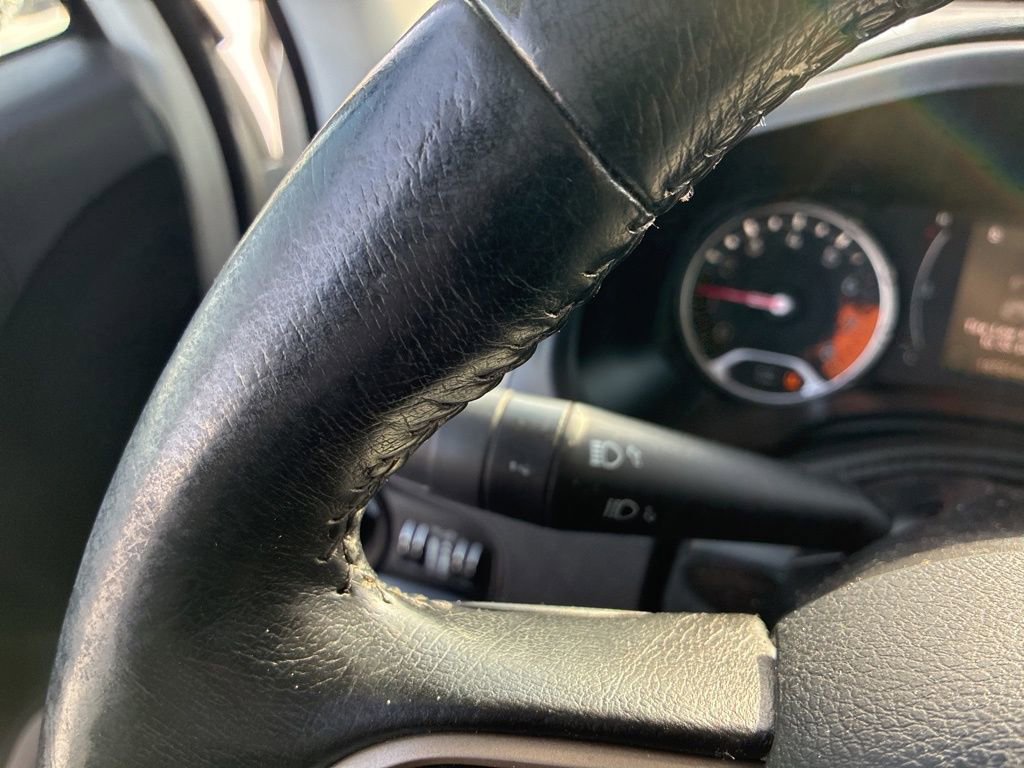 Used 2016 Jeep Renegade Latitude image 11