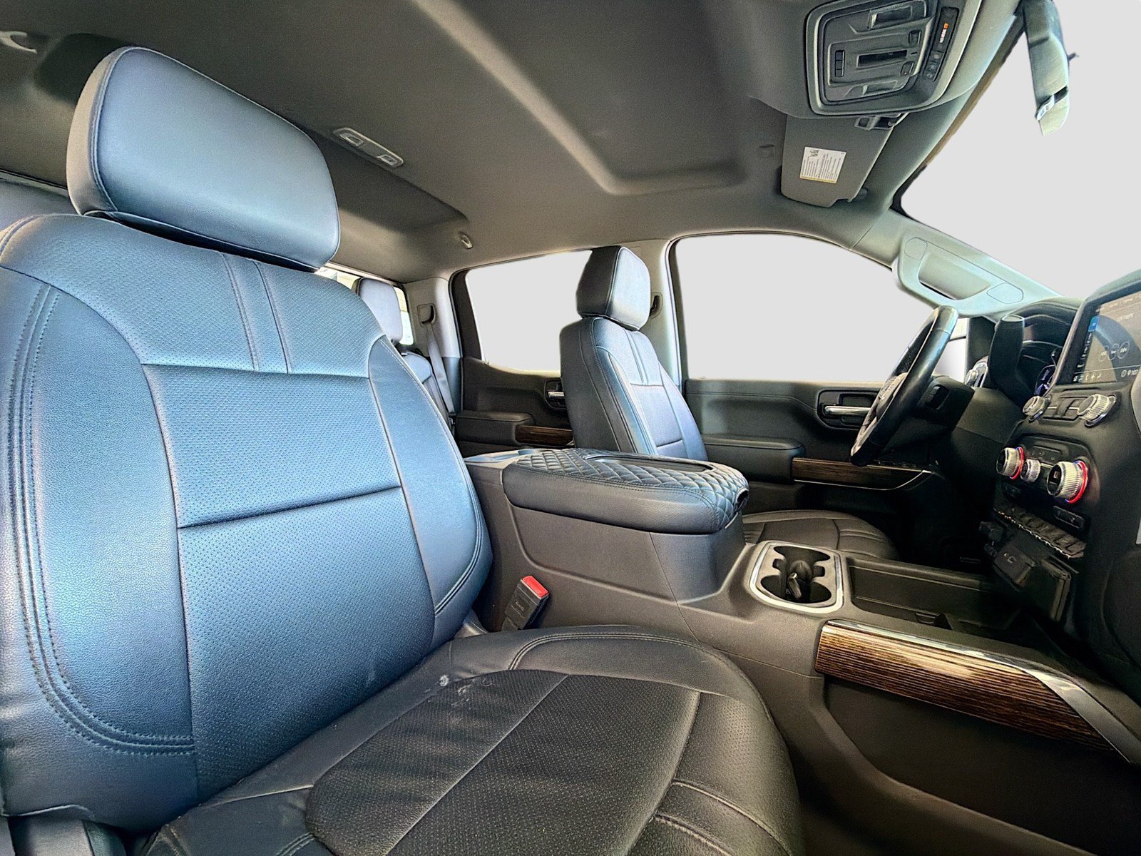 Used 2020 GMC Sierra 1500 Elevation w/ Elevation Value Package AWD/4WD image 17