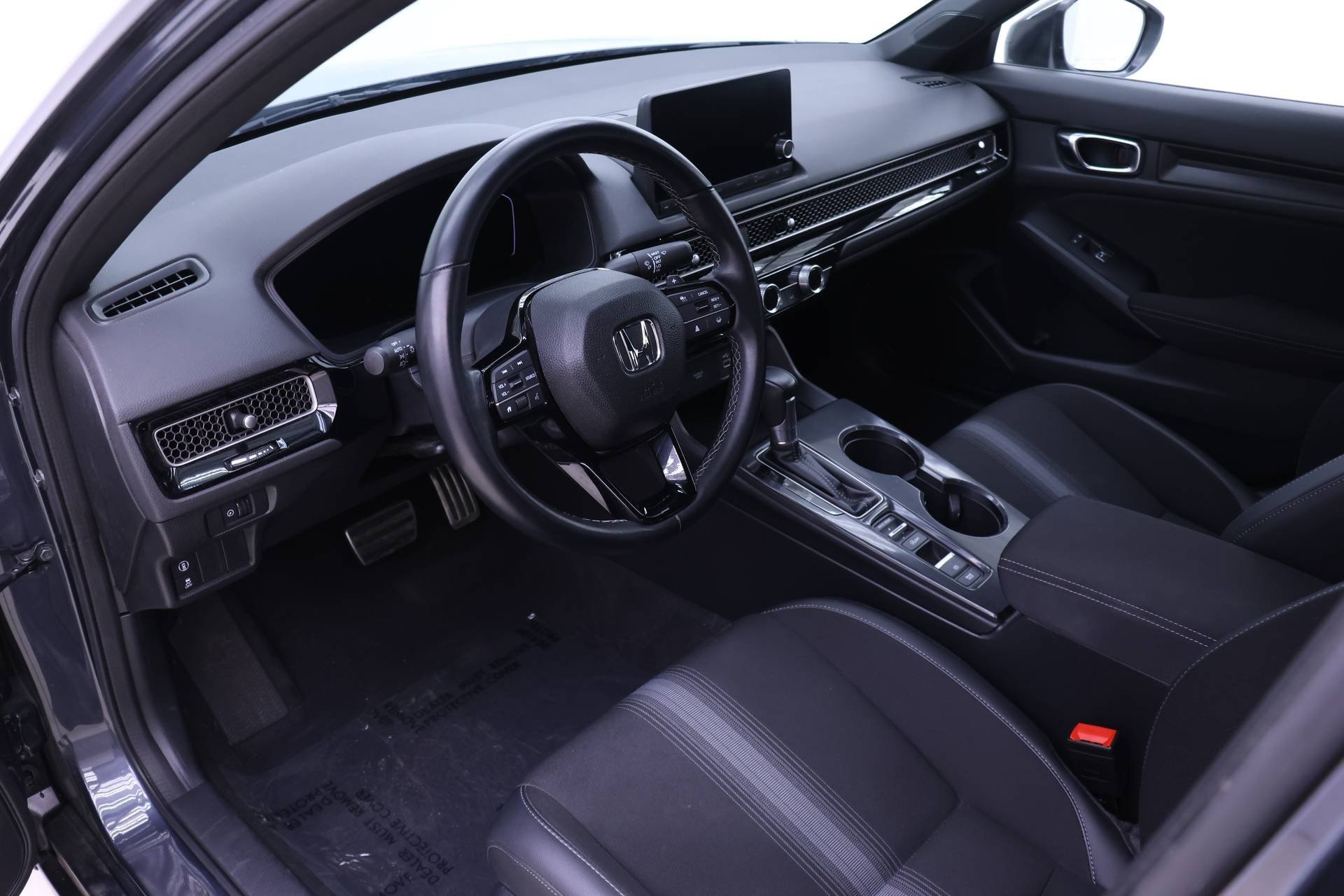 Used 2023 Honda Civic Sport image 3