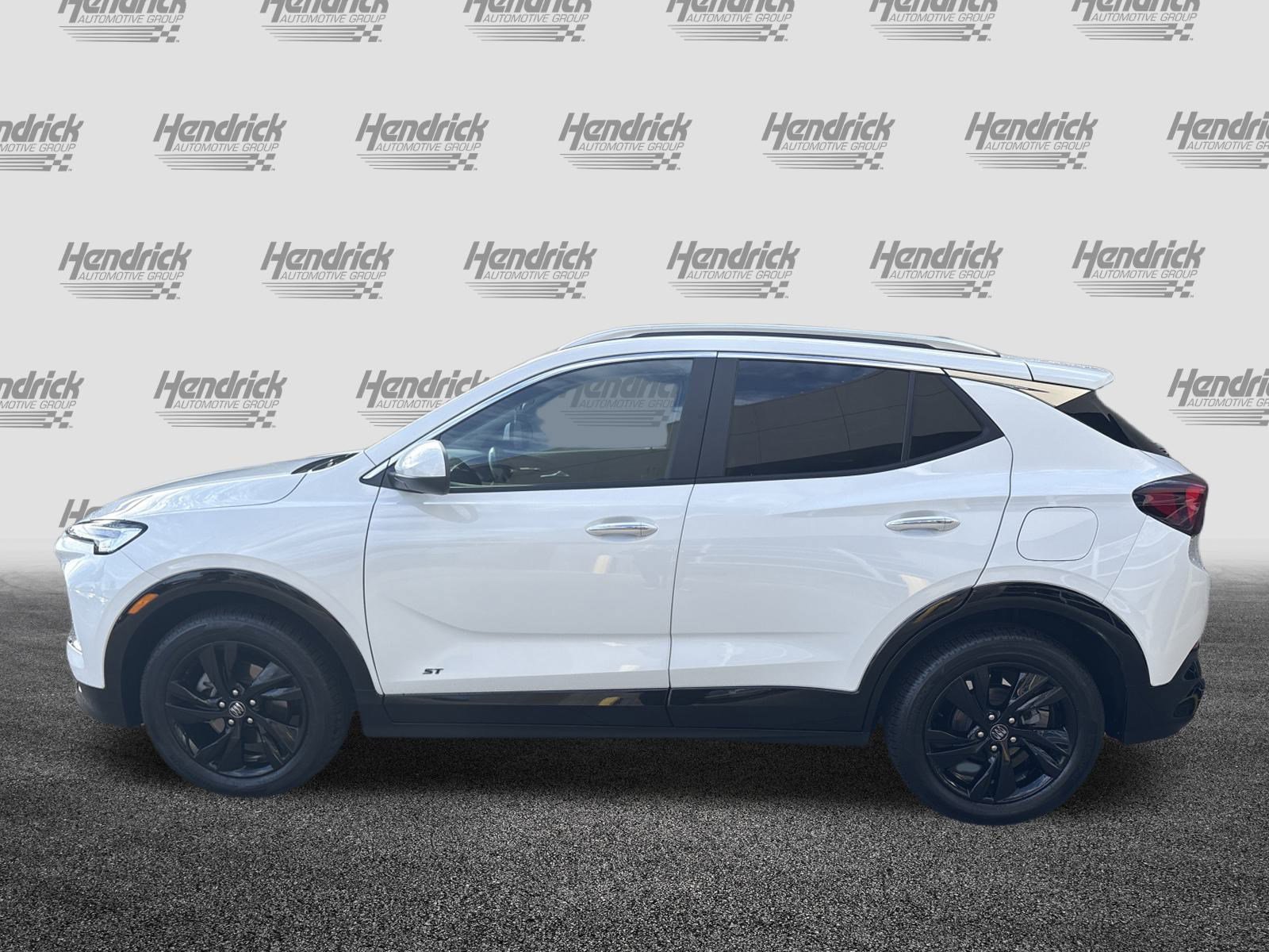 Used 2025 Buick Encore GX Sport Touring w/ Comfort Package image 7