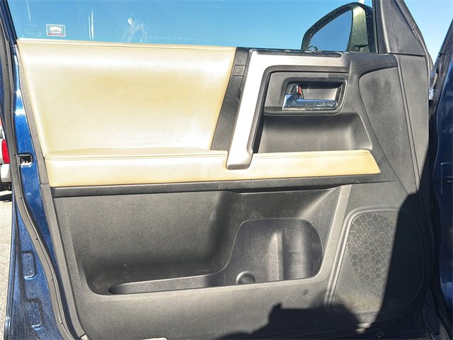 Used 2016 Toyota 4Runner SR5 Premium image 48