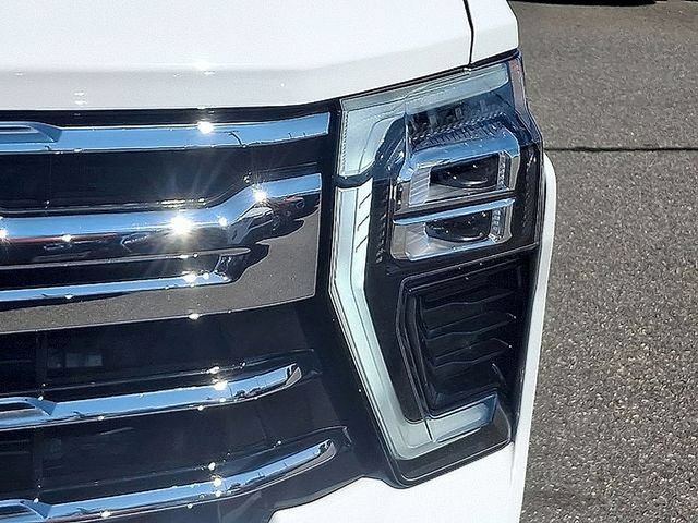 Used 2024 Chevrolet Silverado 2500 LTZ AWD/4WD image 9