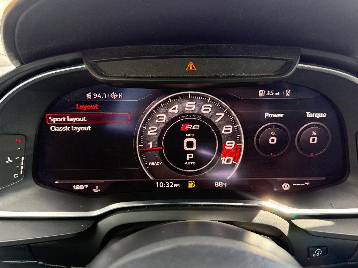 Used 2020 Audi R8 V10 AWD/4WD image 32